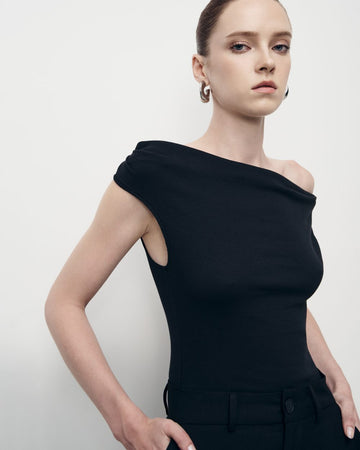 Làminapparel - One-Shoulder Cotton Top