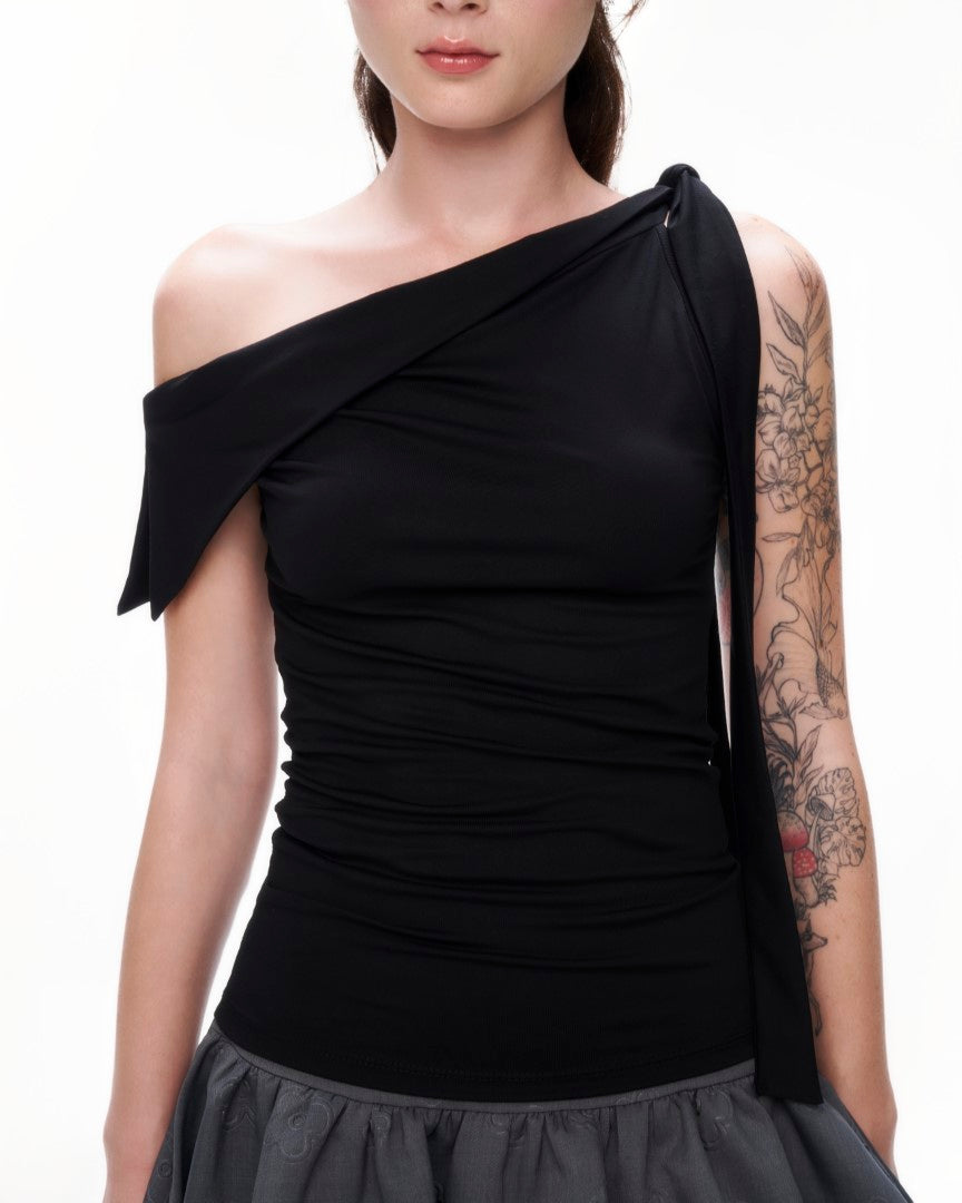 Dottie - One-Shoulder Sleeveless Top in Black