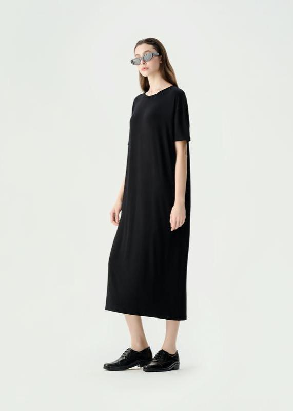 Làminapparel - Classic Black Maxi Dress