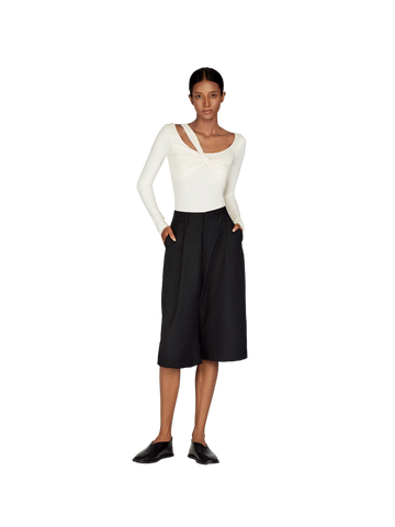 Laminapparel - Pleated Bermuda Shorts