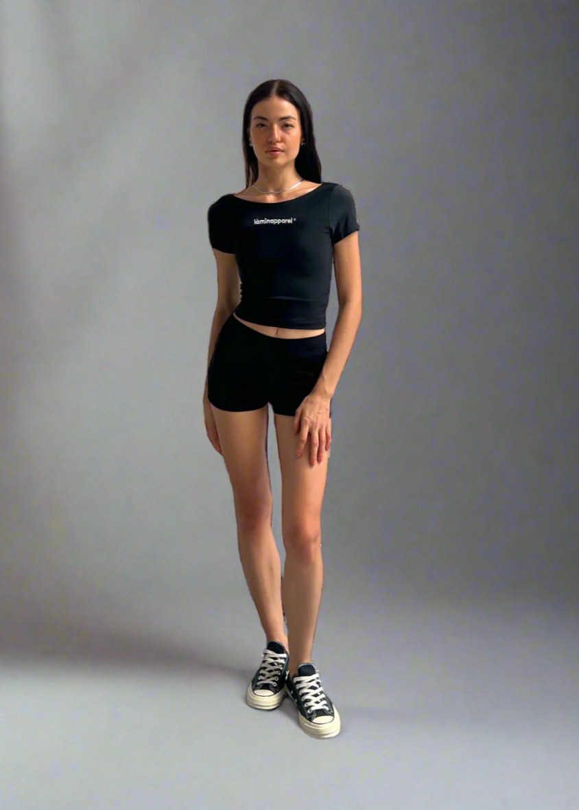 Làminapparel - Black Low-Rise Casual Shorts