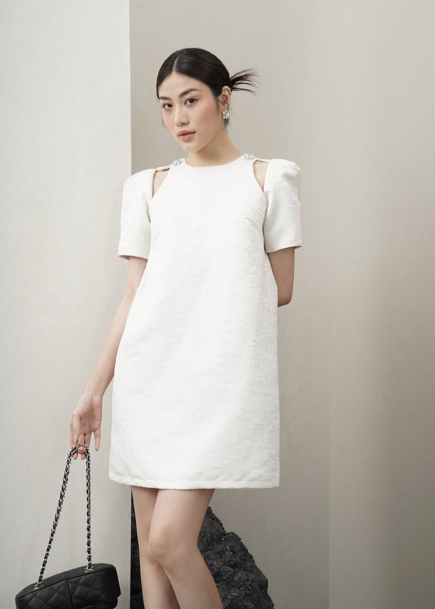 RẬP Vietnam - White Cutout Shoulder Embellished Dress