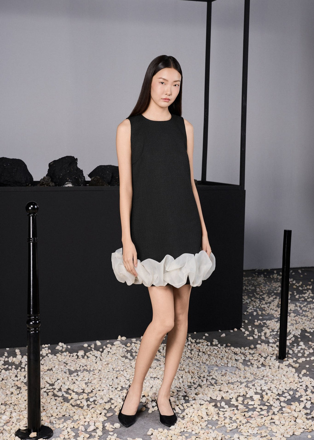 RẬP Vietnam - Black Sleeveless Ruffle Hem Dress