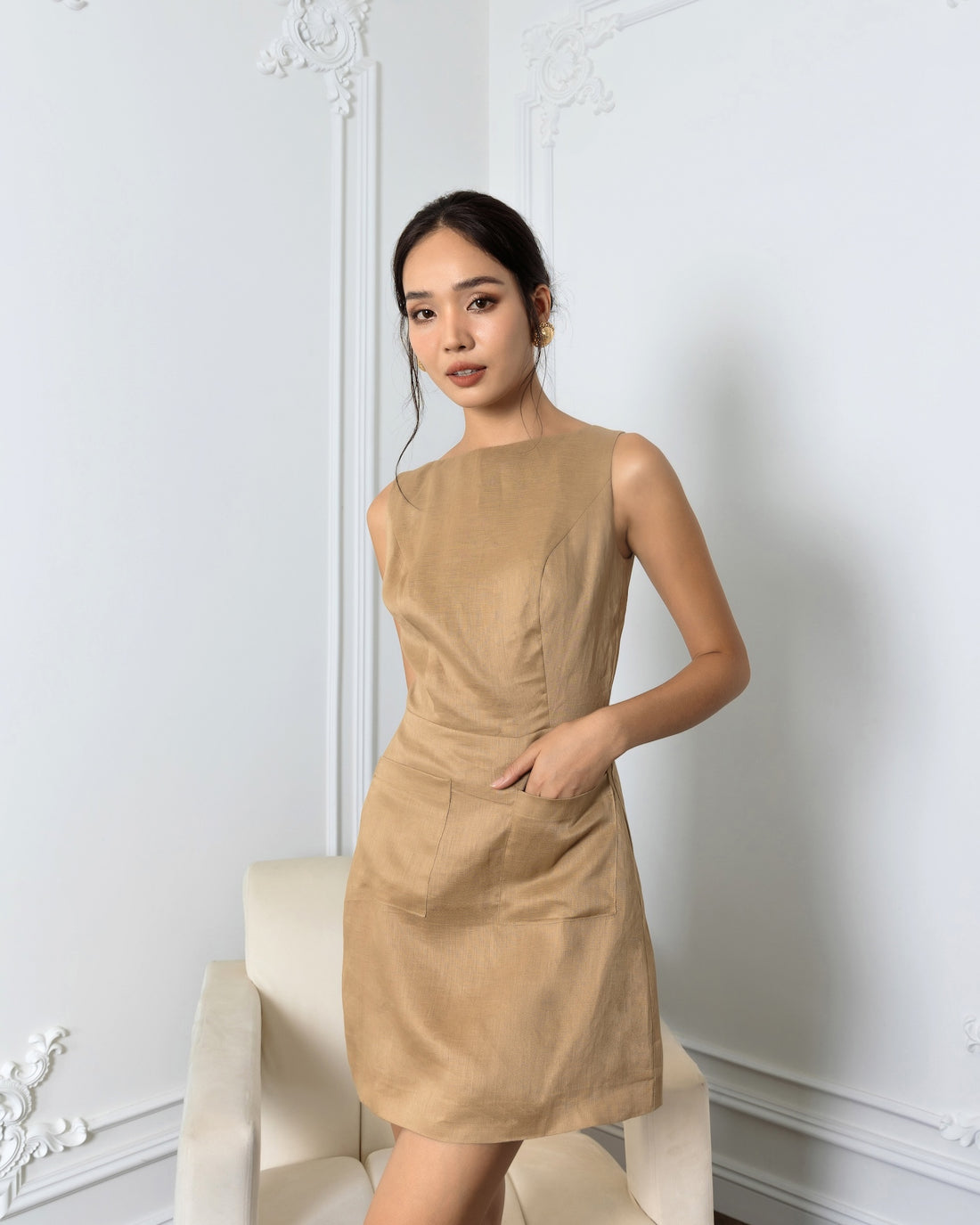 Fig & Tonka - Beige High Neck Mini Dress - Slim Fit Linen Work Dress