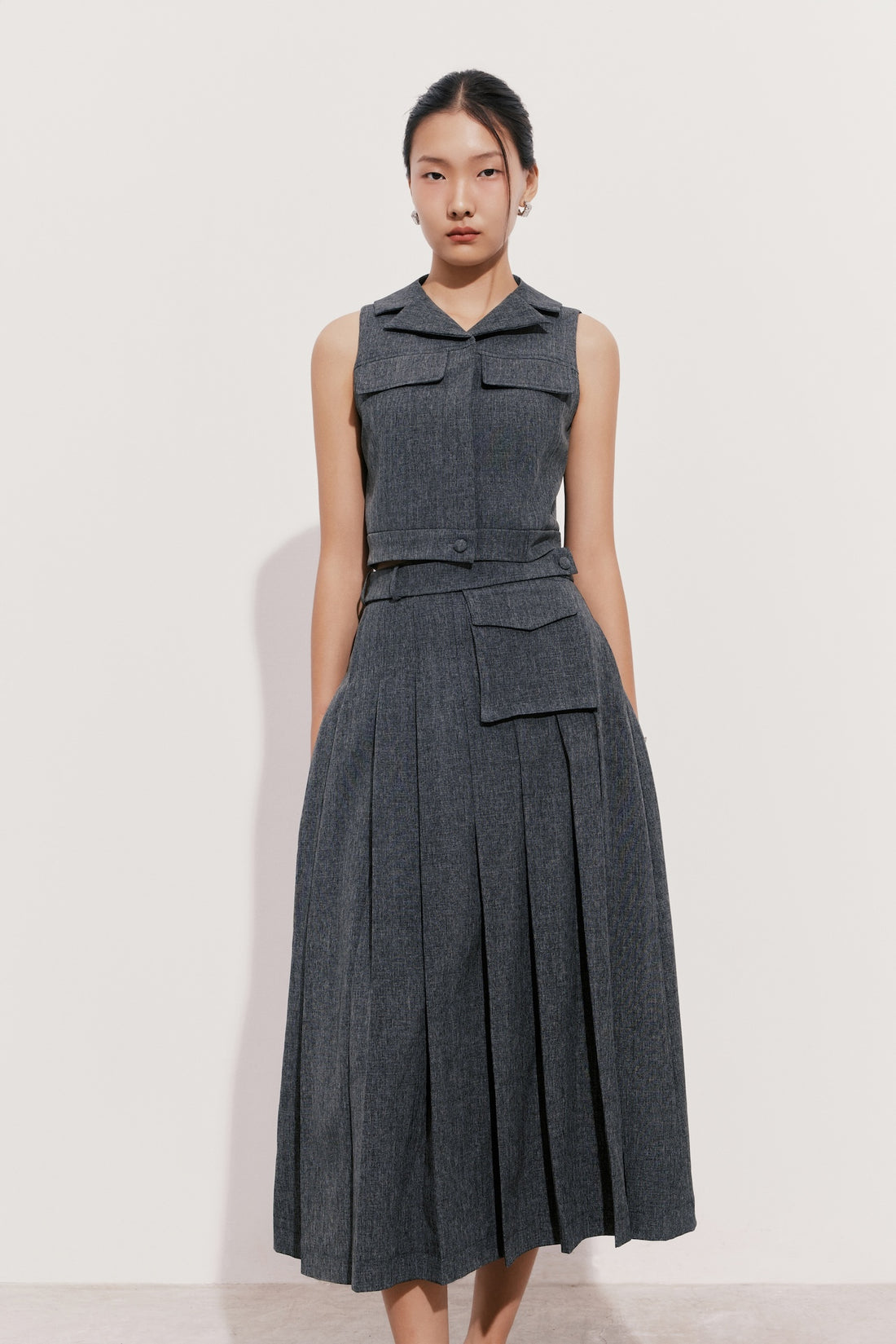 À Tous - High-Waisted Pleated Midi Skirt - Tailored Elegance