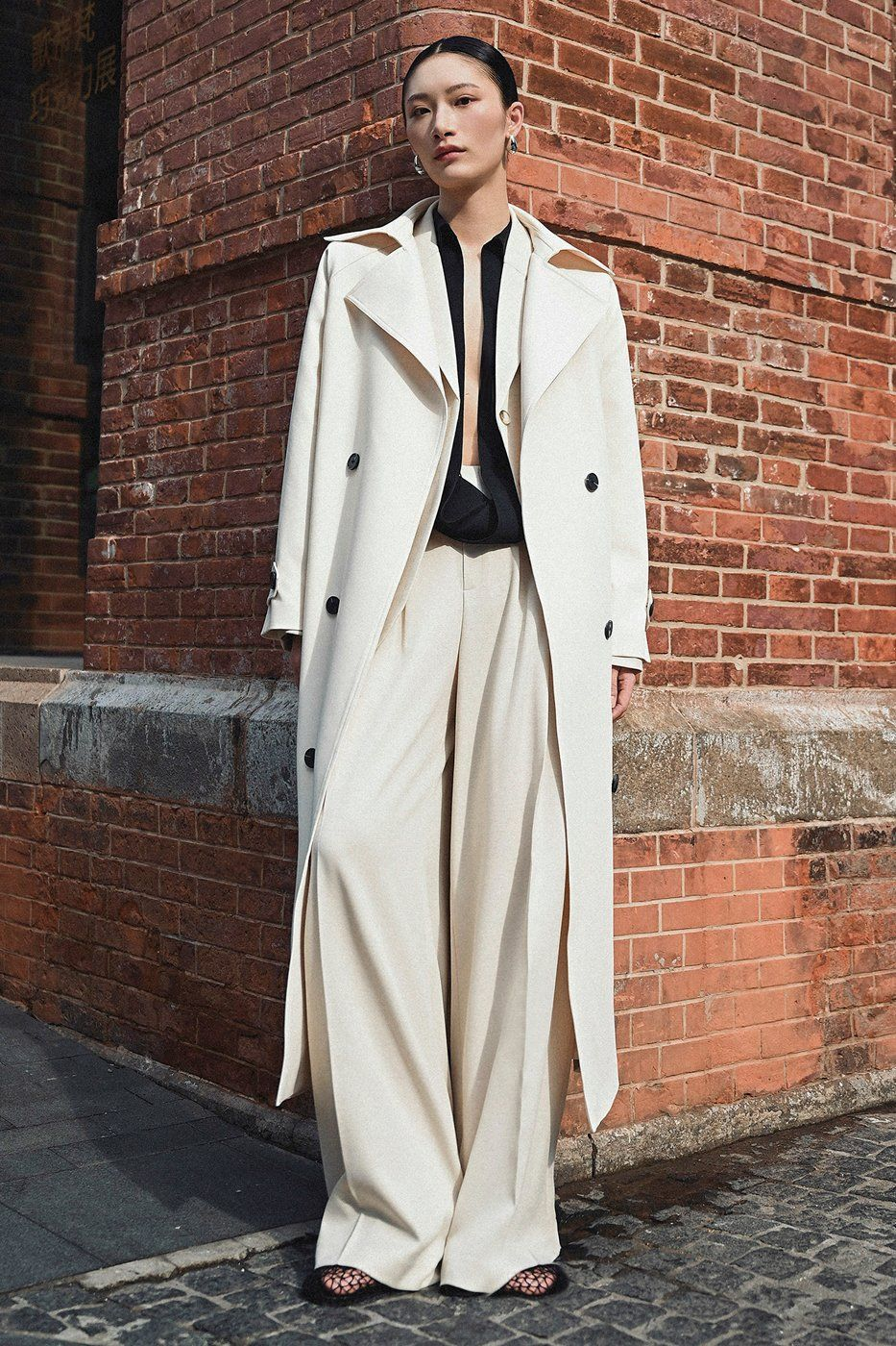 JEUNE - Signature Trench Coat