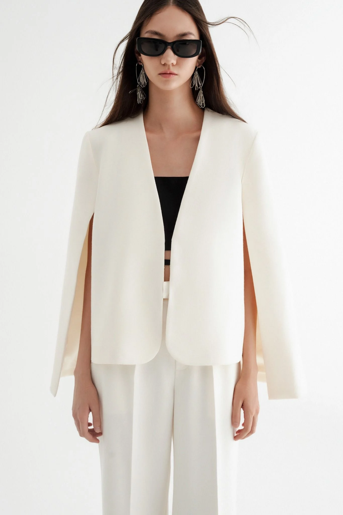 JEUNE - Elegant Cape Blazer