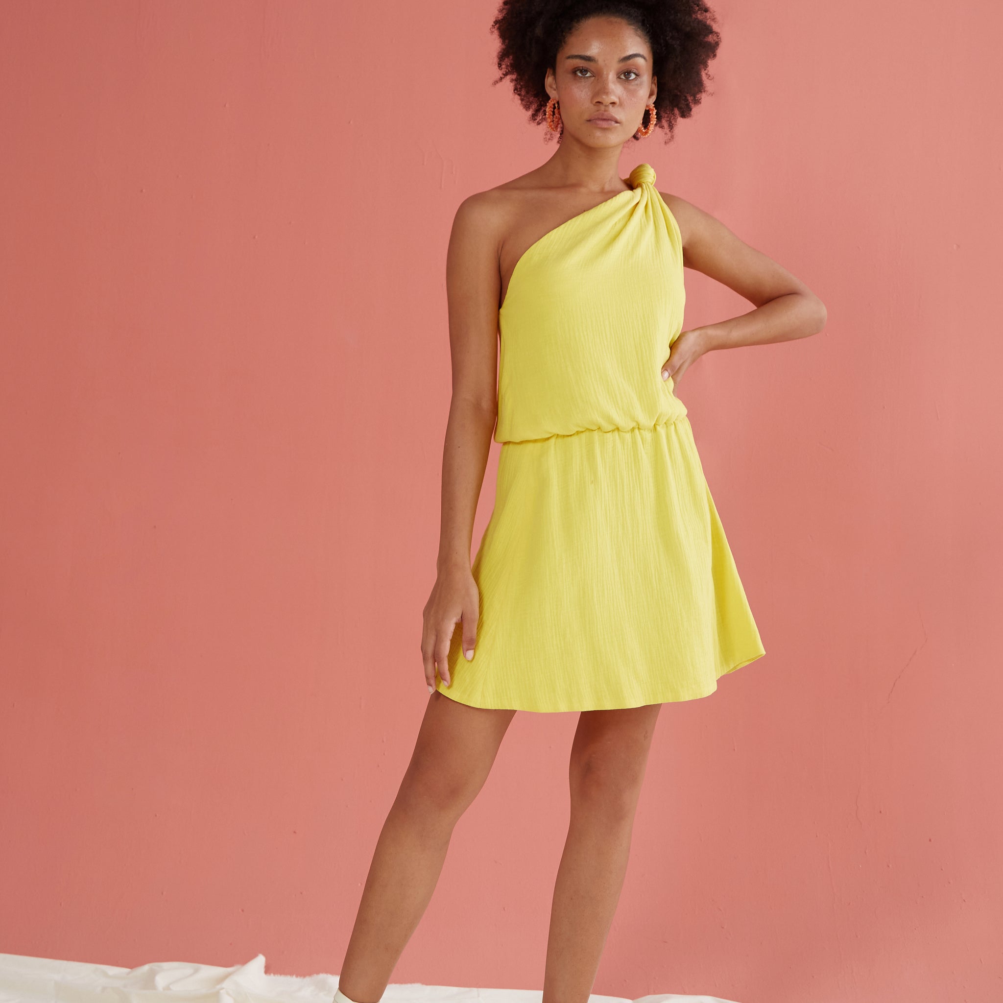 COCOSIN - Yellow One-Shoulder Solid Mini Dress - Relaxed Fit, Cotton Linen